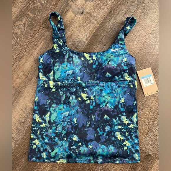 Nike Women's Essentials Scoop Neck Tankini Top- Size Medium - Picture 1 of 5